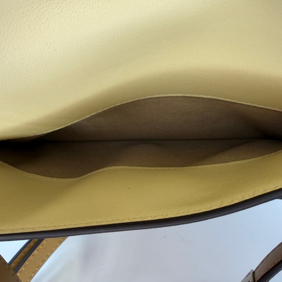 Tory Burch Lee Radziwill Shoulder Bag in Macadamia NWT $796 retail - Picture 11 of 16